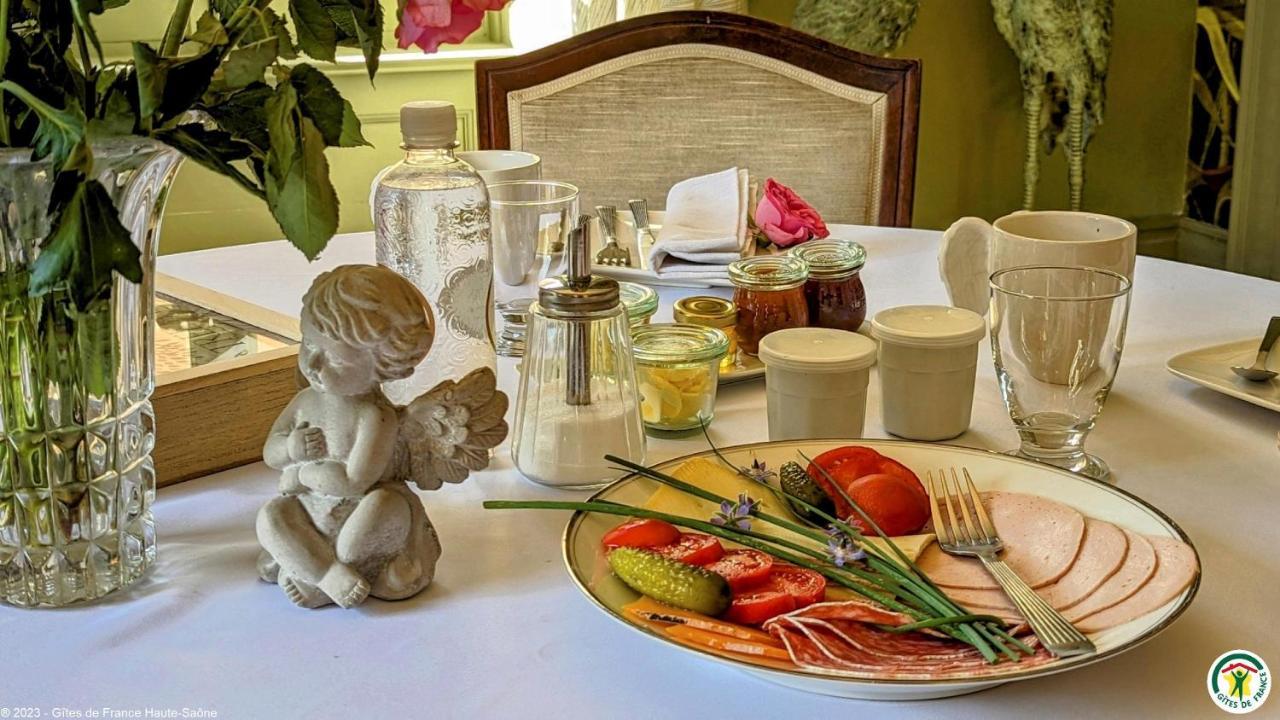 Bed and Breakfast La Closerie Des Anges Saulx-de-Vesoul Exterior foto